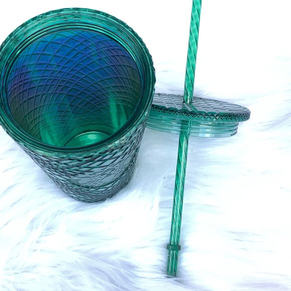 NEW STARBUCKS Iridescent Green Spike Stud Design Collectors Grande 16oz Cold Cup - Picture 3 of 6